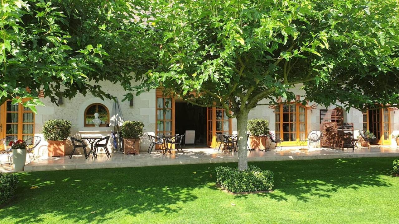 Bed and Breakfast Les Loges De Saint Eloi Pontlevoy Exterior foto